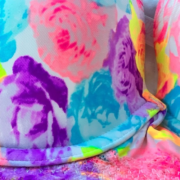 Pink Victoria’s Secret Push Up Bustier with Roses and Lace Underwire Bra 34D - Picture 5 of 8